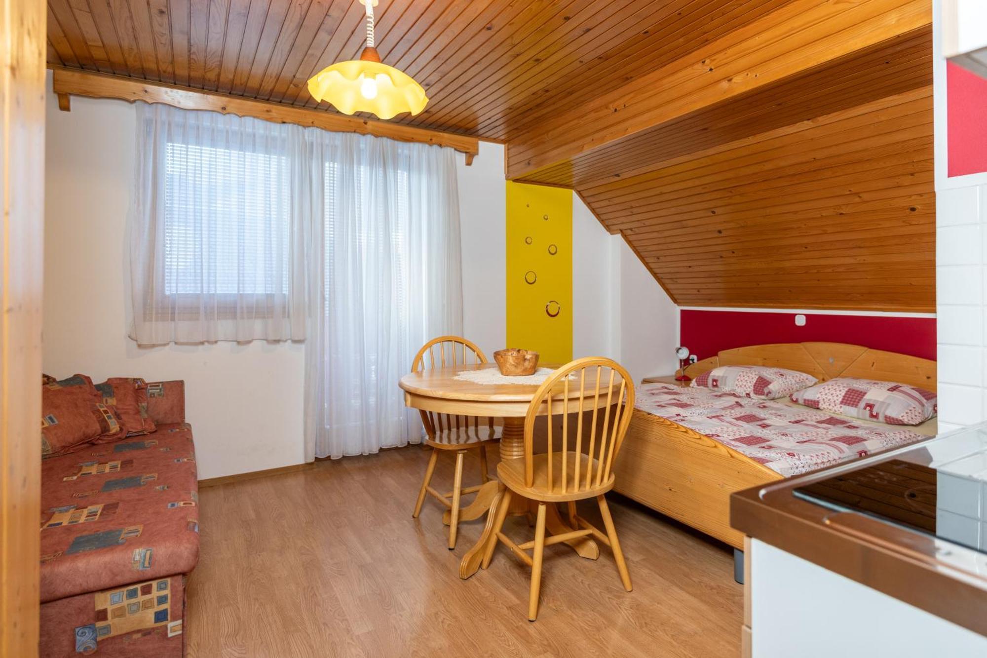 Apartments And Rooms Hodnik Slavko Bohinj Luaran gambar