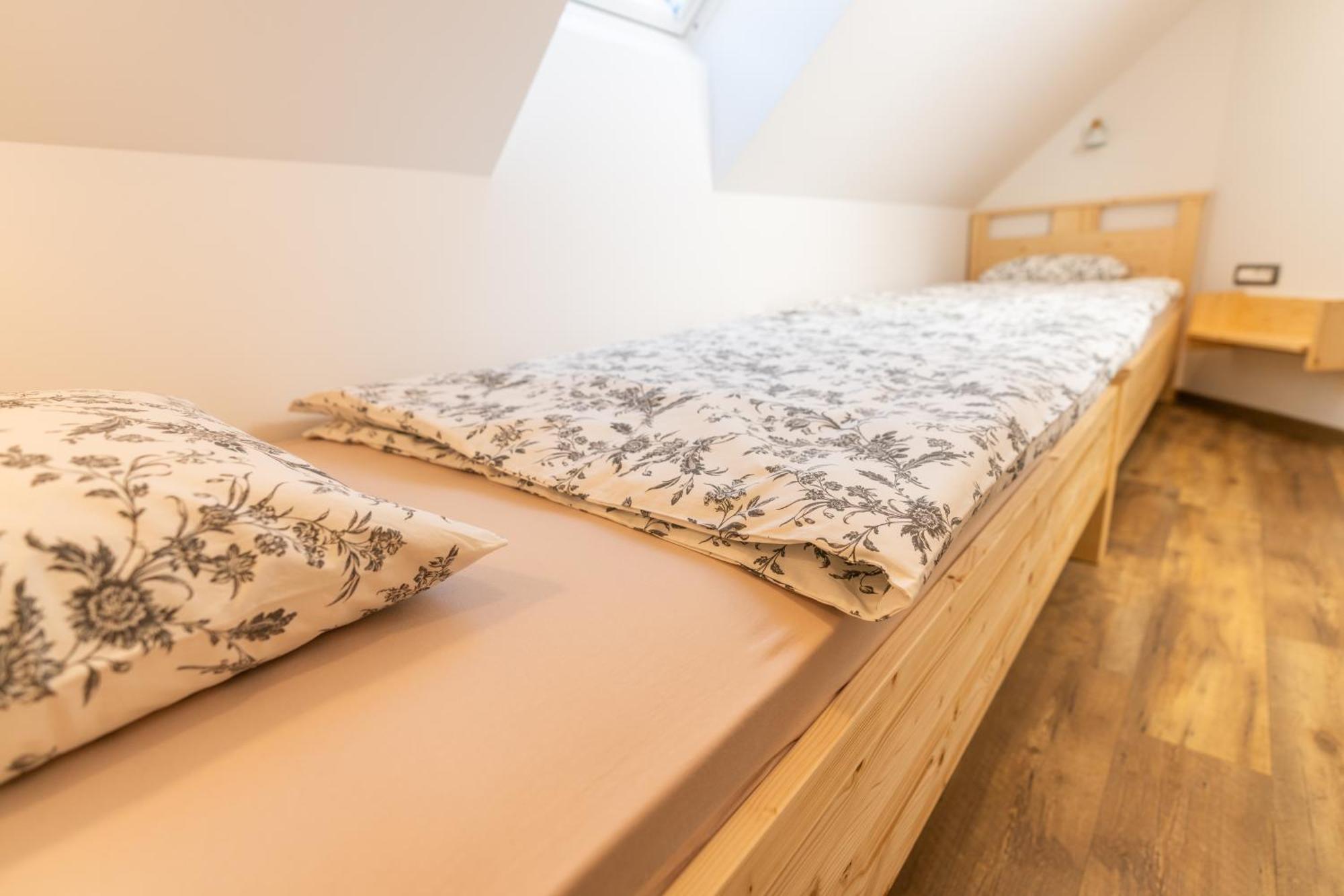 Apartments And Rooms Hodnik Slavko Bohinj Luaran gambar